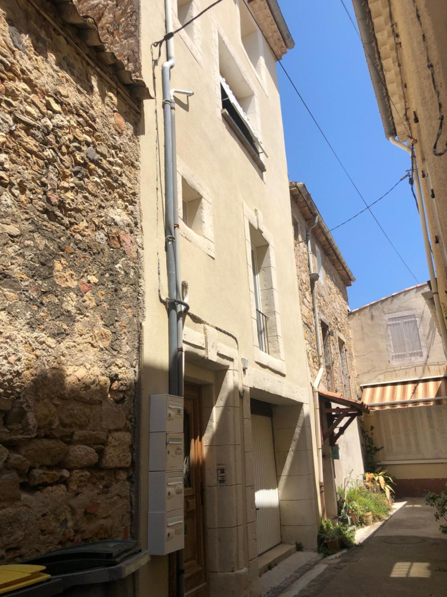 Appartement Au Dernier Etage Avec Terrasse Et Belle Vue Sur Nature Environnante Roujan Exteriör bild